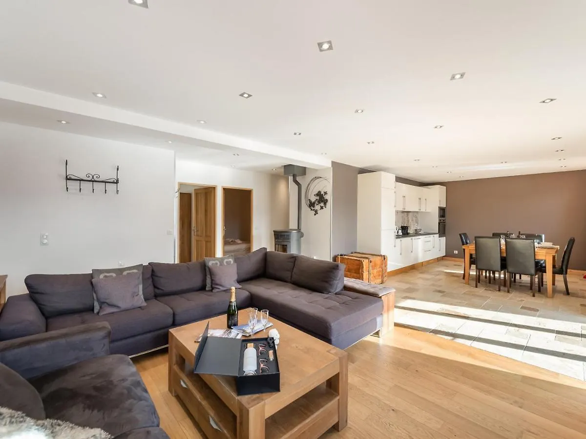 Appartement Spacieux Proche Des Pistes Avec Sauna Et Wi-Fi A Val Thorens - Fr-1-640-2 0*,  France